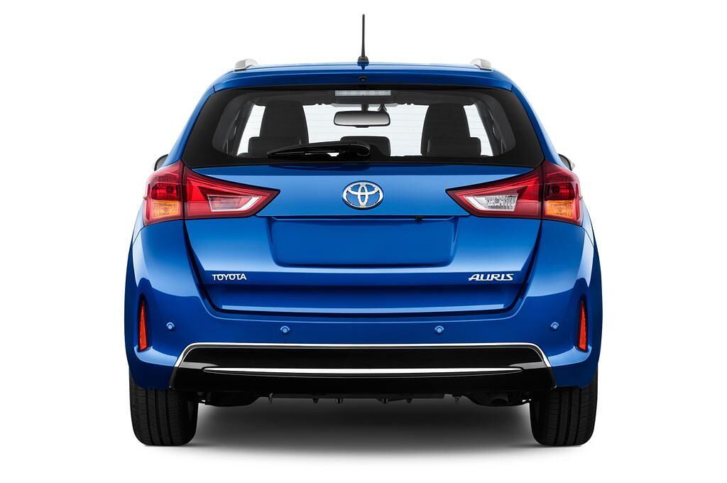Toyota Auris Touring Sports (Baujahr 2013) Executive 5 Türen Heckansicht