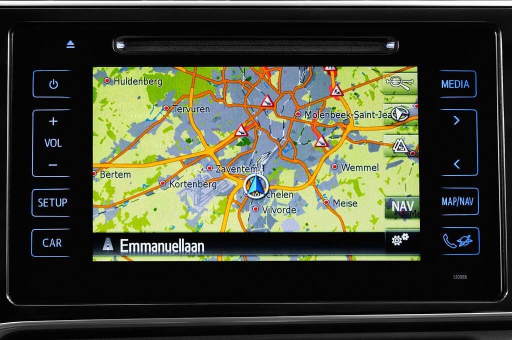 Toyota Auris Touring Sports (Baujahr 2015) Comfort 5 Türen Radio und Infotainmentsystem