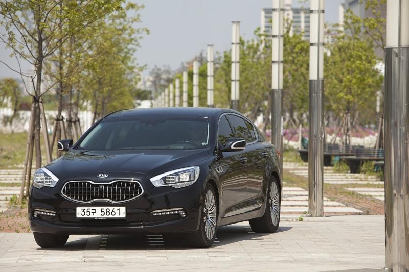 Kia K9 in Korea