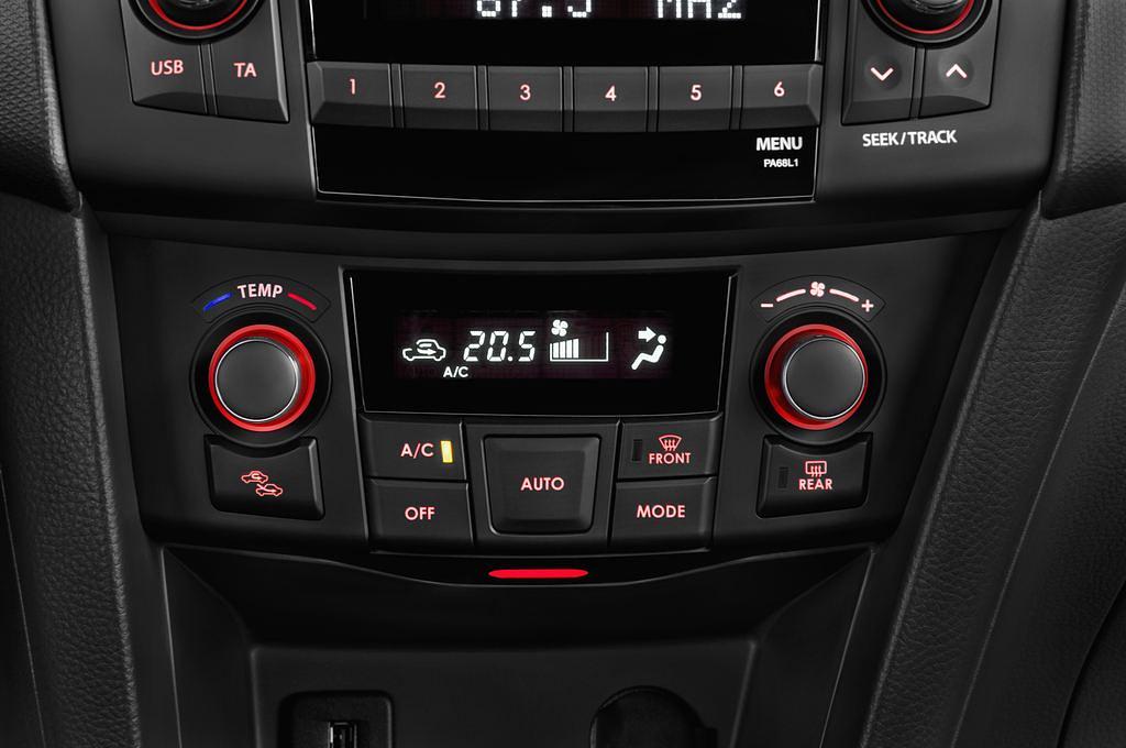 Suzuki Swift (Baujahr 2010) Sport 3 Türen Temperatur und Klimaanlage