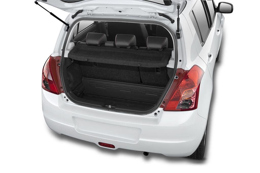 Suzuki Swift (Baujahr 2010) Comfort 5 Türen Kofferraum