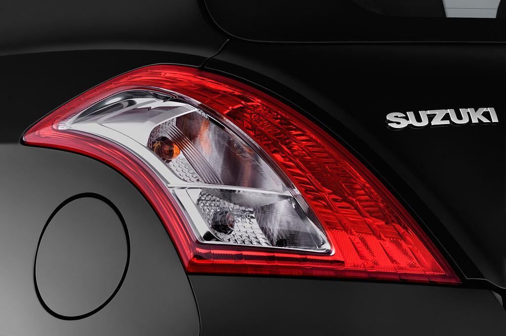 Suzuki Swift (Baujahr 2014) 1.2 Comfort 5 Türen Rücklicht