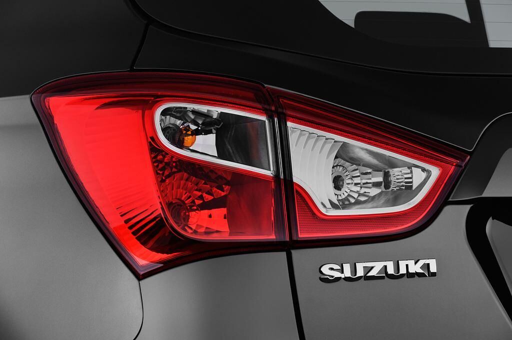 Suzuki SX4 S-Cross (Baujahr 2014) Comfort+ 5 Türen Rücklicht