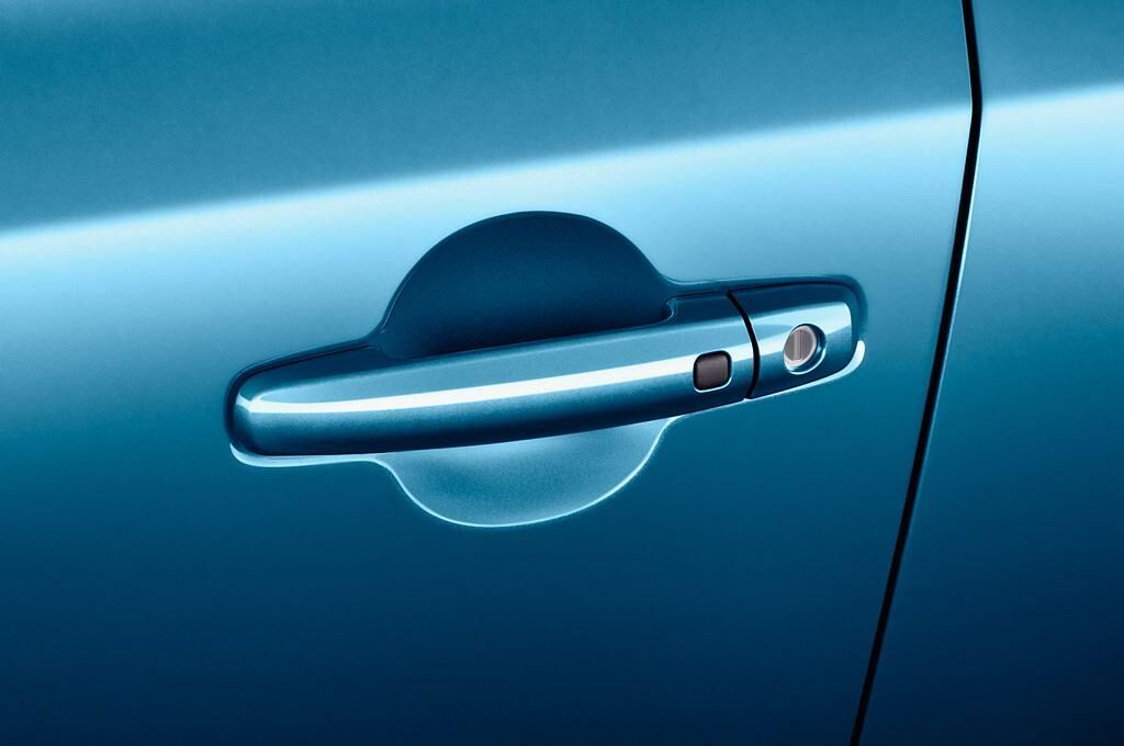 Suzuki Vitara (Baujahr 2015) Comfort + 5 Türen Türgriff
