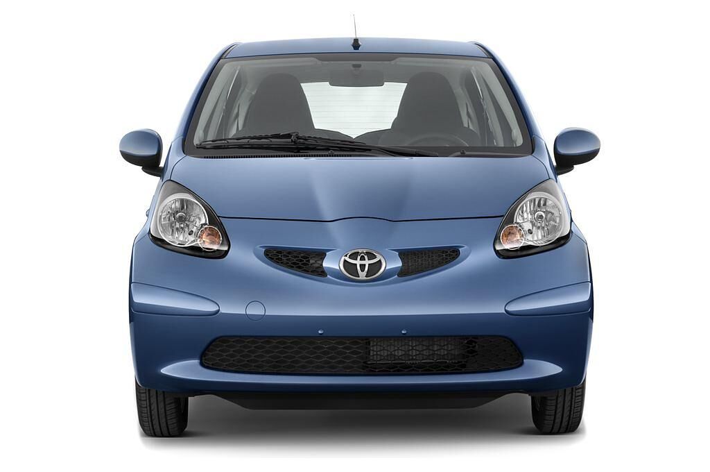 Toyota Aygo (Baujahr 2009) + 5 Türen Frontansicht