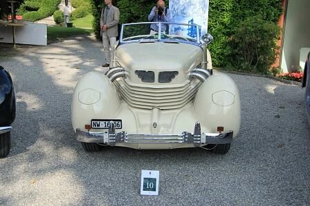 Concorso d'Eleganza 2012: Cord 812 S/C (1937)