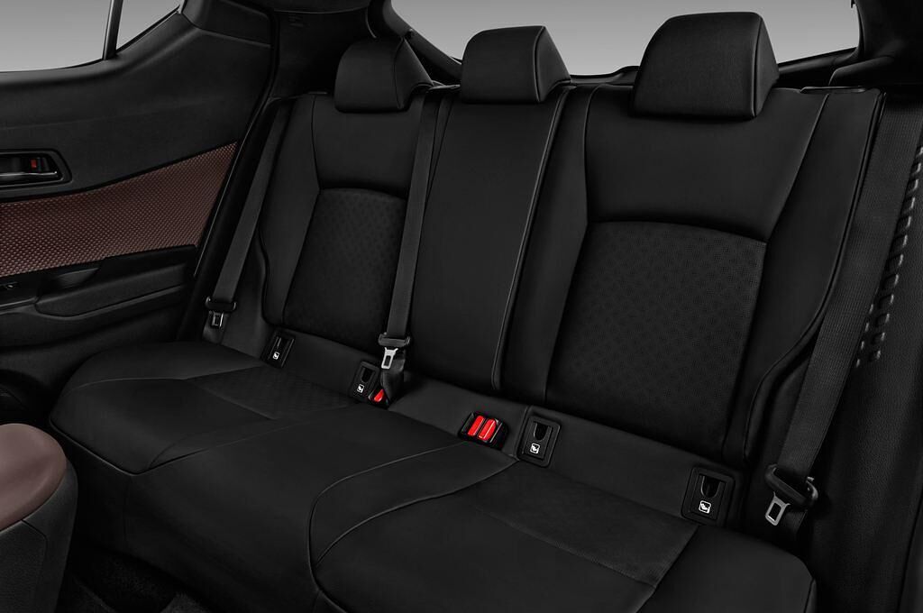Toyota C-HR (Baujahr 2017) Lounge 5 Türen Rücksitze