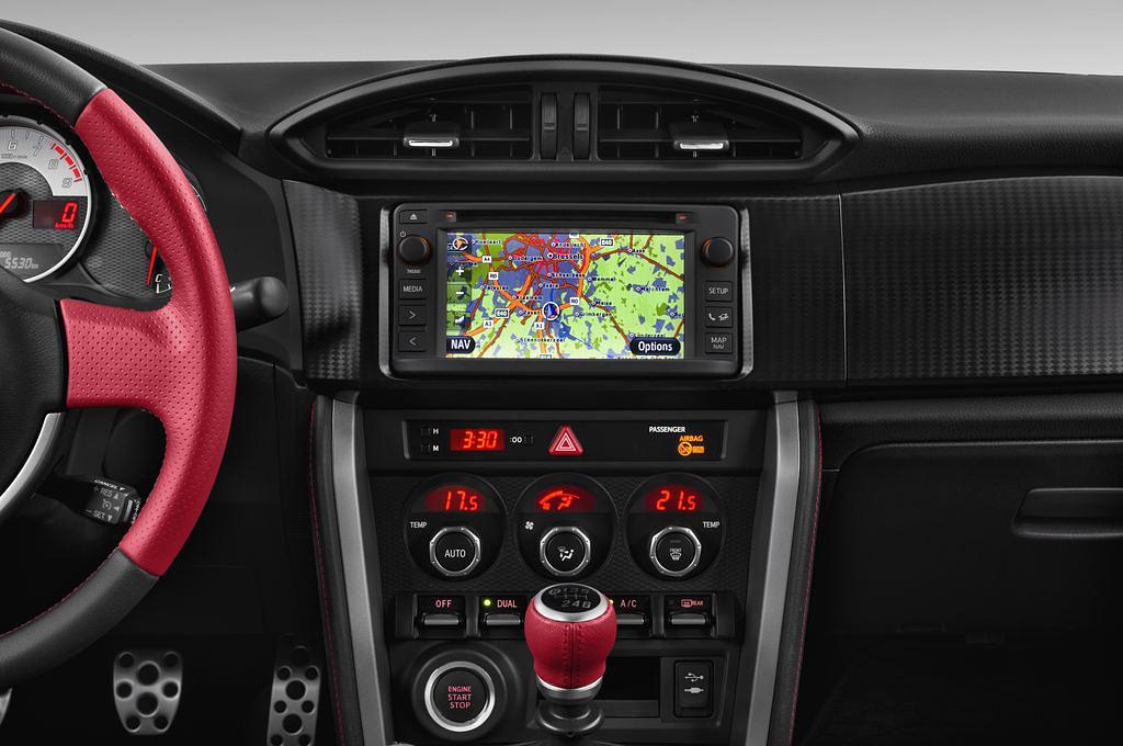 Toyota GT86 (Baujahr 2012) - 2 Türen Mittelkonsole
