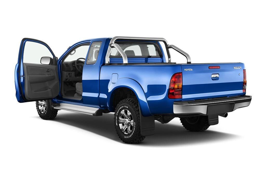 Toyota Hilux (Baujahr 2010) - 2 Türen Tür geöffnet