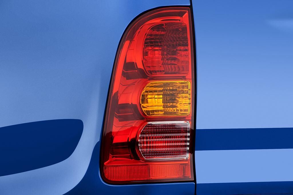 Toyota Hilux (Baujahr 2010) - 2 Türen Rücklicht