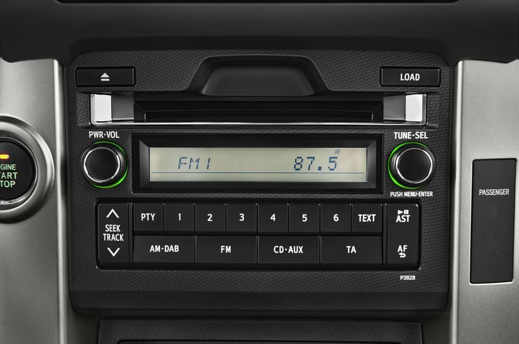 Toyota Landcruiser (Baujahr 2010) - 3 Türen Radio und Infotainmentsystem