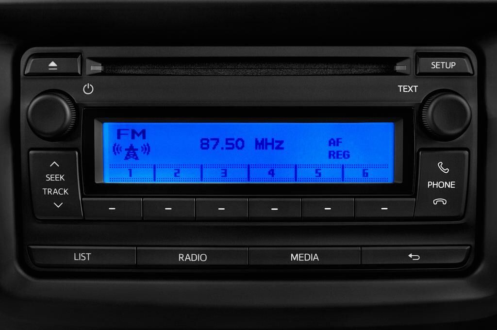Toyota Avensis (Baujahr 2015) - 4 Türen Radio und Infotainmentsystem