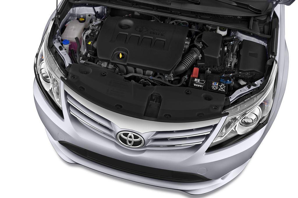 Toyota Avensis (Baujahr 2012) Style 5 Türen Motor