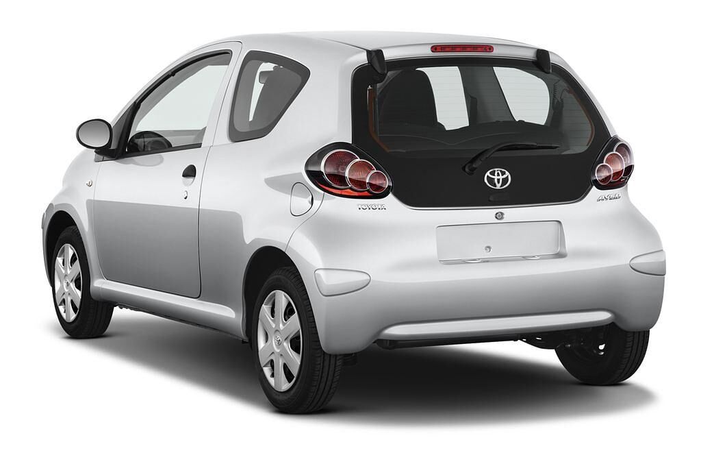 Toyota Aygo (Baujahr 2010) base 3 Türen seitlich hinten