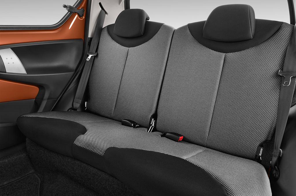 Toyota Aygo (Baujahr 2012) Connect Style 5 Türen Rücksitze