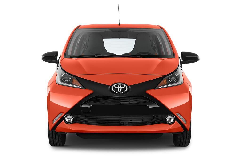 Toyota Aygo (Baujahr 2015) X-Cite 2WD MT 5 Türen Frontansicht