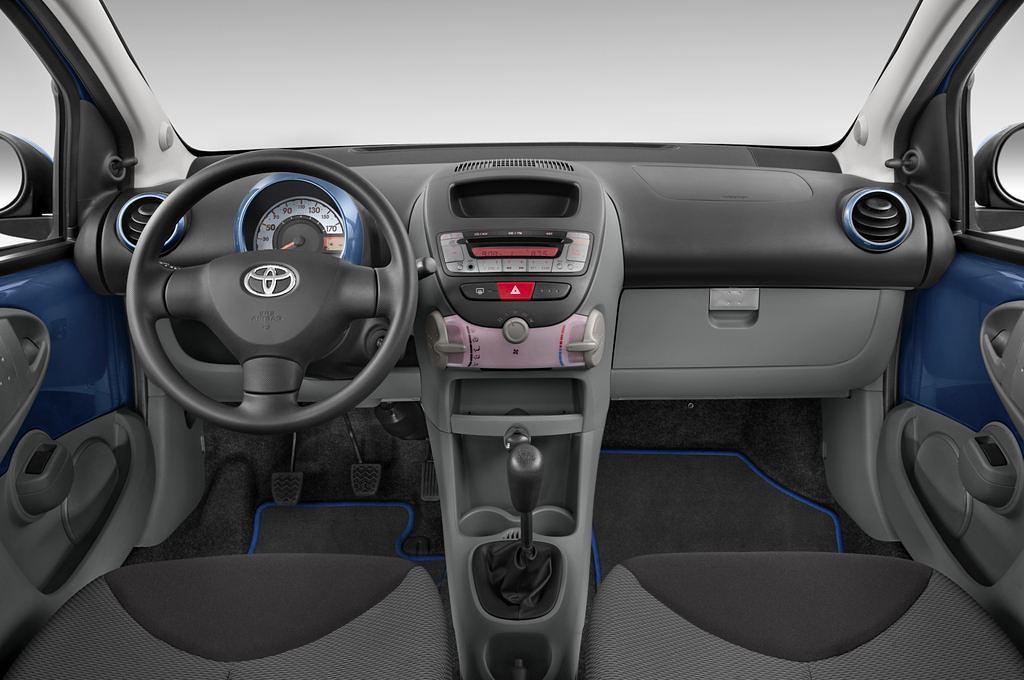 Toyota Aygo (Baujahr 2009) + 5 Türen Cockpit und Innenraum
