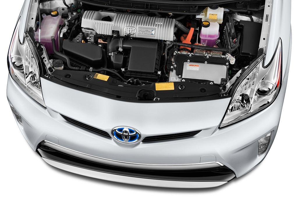 Toyota Prius Plug-In Hybrid (Baujahr 2012) Life 5 Türen Motor