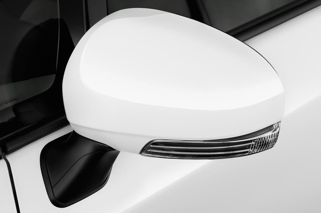 Toyota Prius Plug-In Hybrid (Baujahr 2015) TEC - Edition 5 Türen Außenspiegel