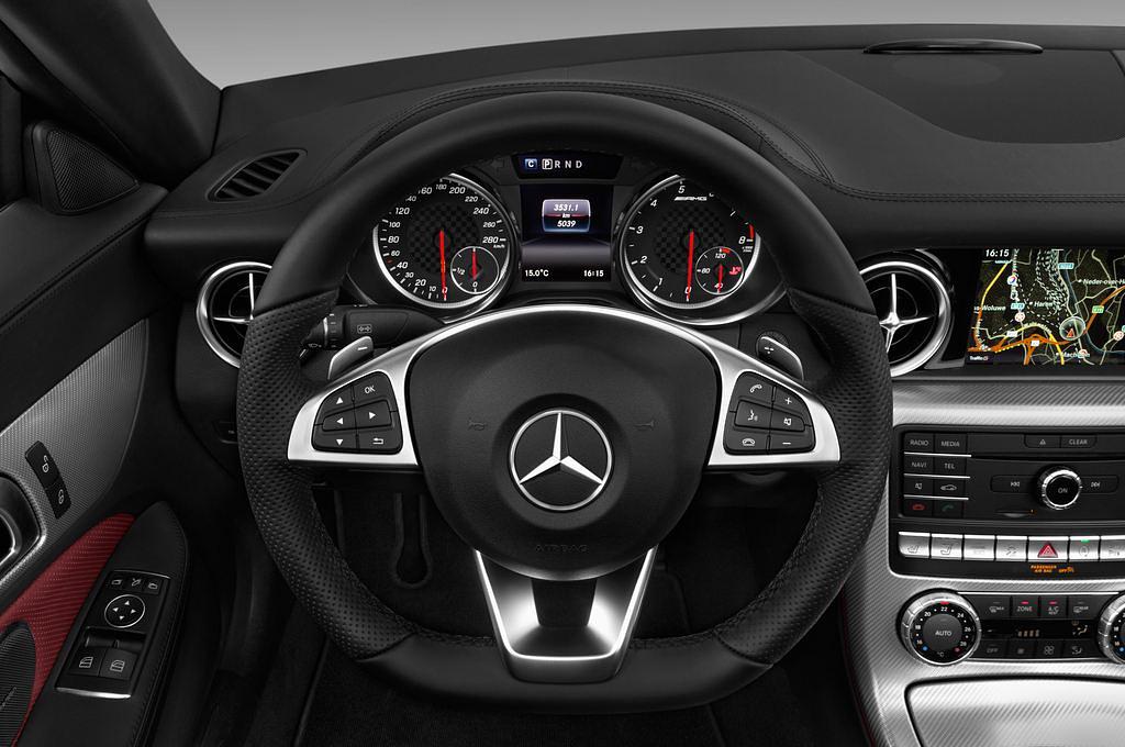 Mercedes SLC (Baujahr 2017) AMG 2 Türen Lenkrad
