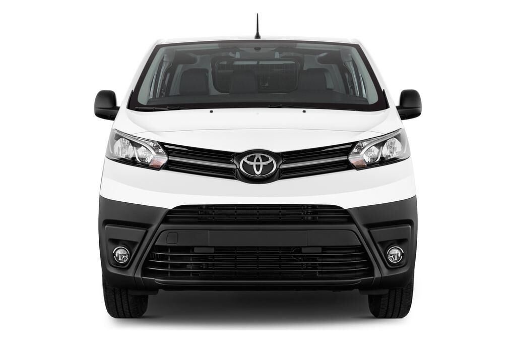 Toyota Proace (Baujahr 2016) Comfort 4 Türen Frontansicht
