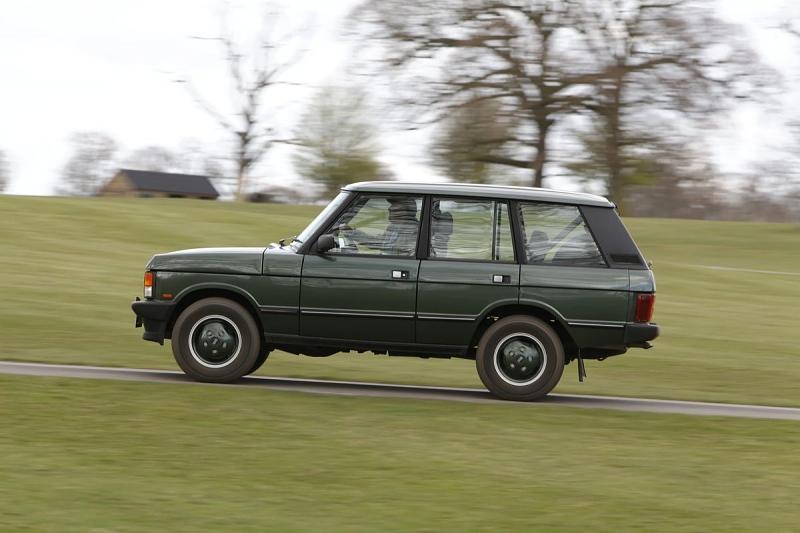 Der Radstand des Range Rover 3.9 Vogue beträgt 2,54 Meter