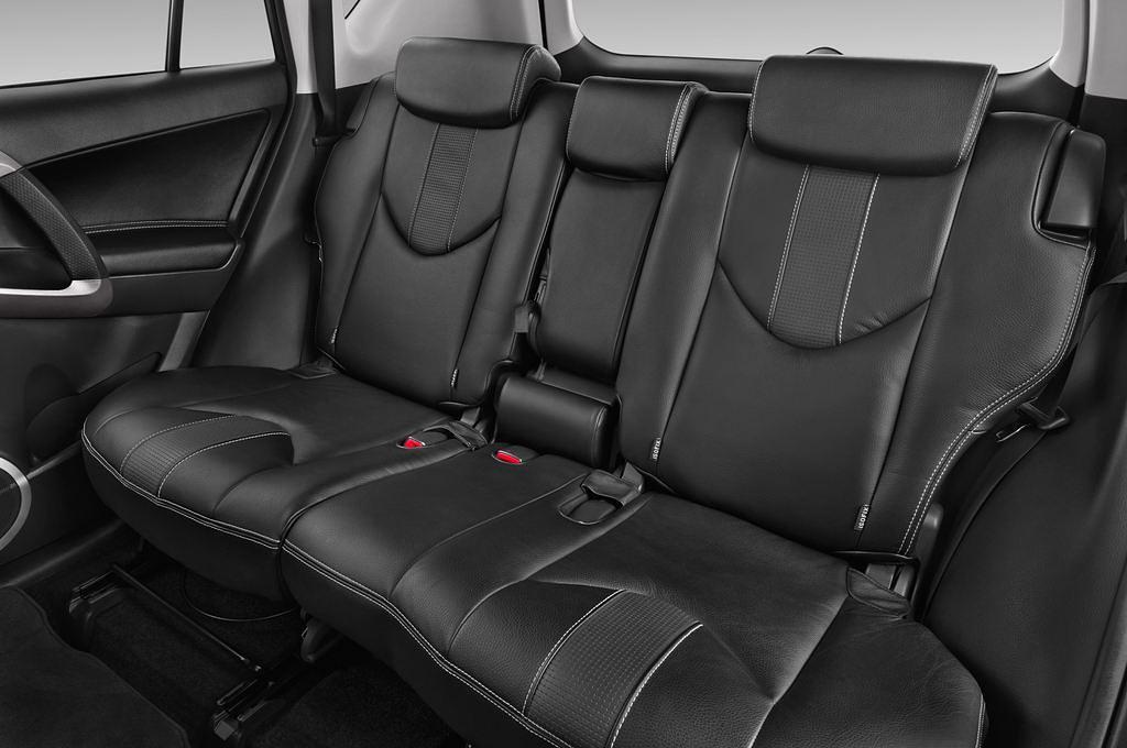 Toyota RAV4 (Baujahr 2012) Life 5 Türen Rücksitze