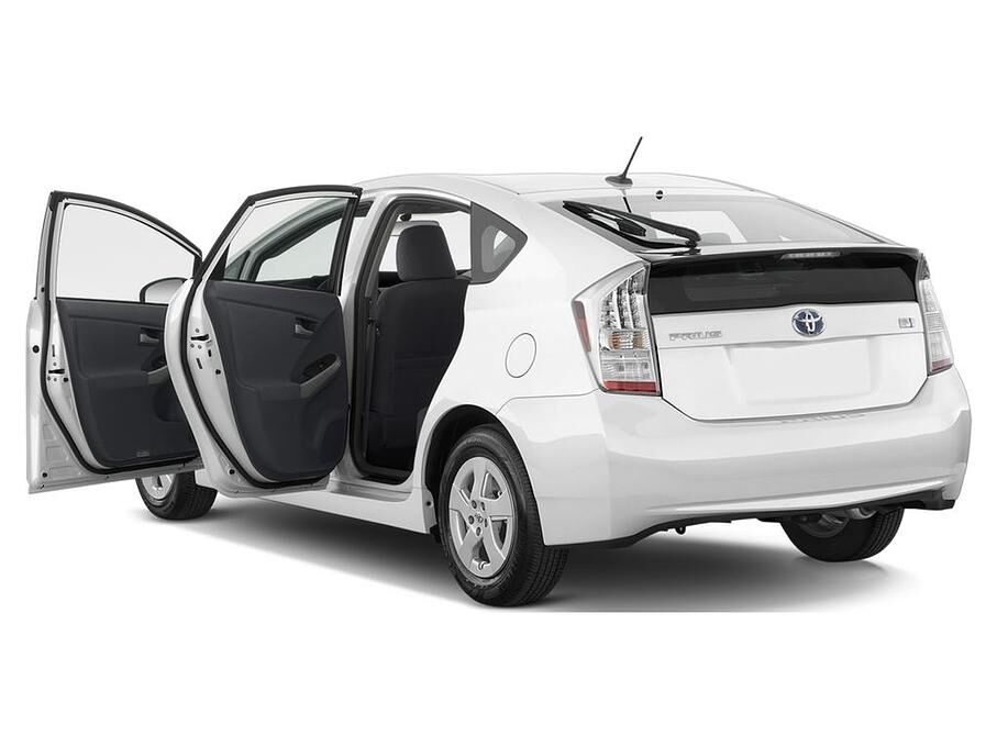 Toyota Prius (Baujahr 2010) - 5 Türen Tür geöffnet