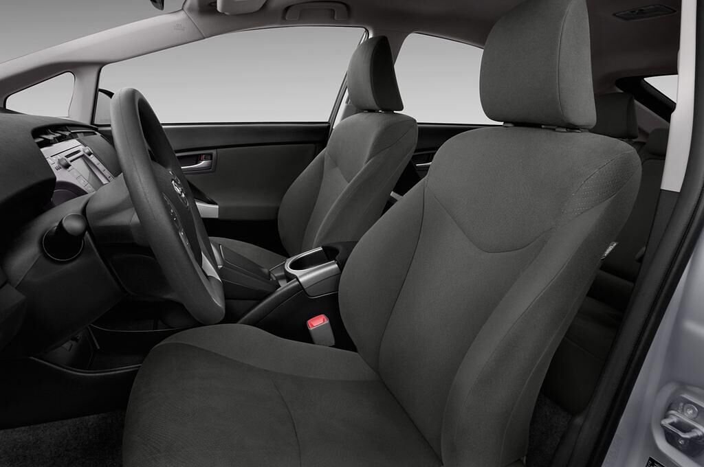 Toyota Prius (Baujahr 2011) - 5 Türen Vordersitze