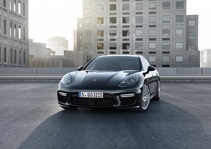 Porsche Panamera Turbo und Panamera S E Hybrid - Verschieden und doch gleich