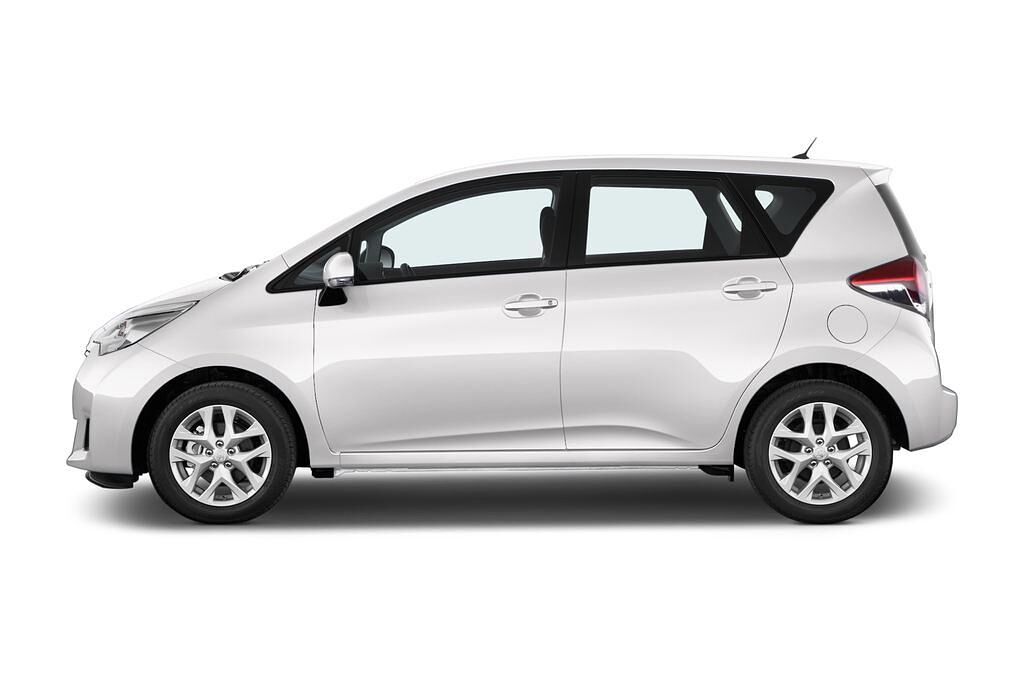 Toyota Verso-S (Baujahr 2014) 1,33-L-Dual-Vvt Club 5 Türen Seitenansicht