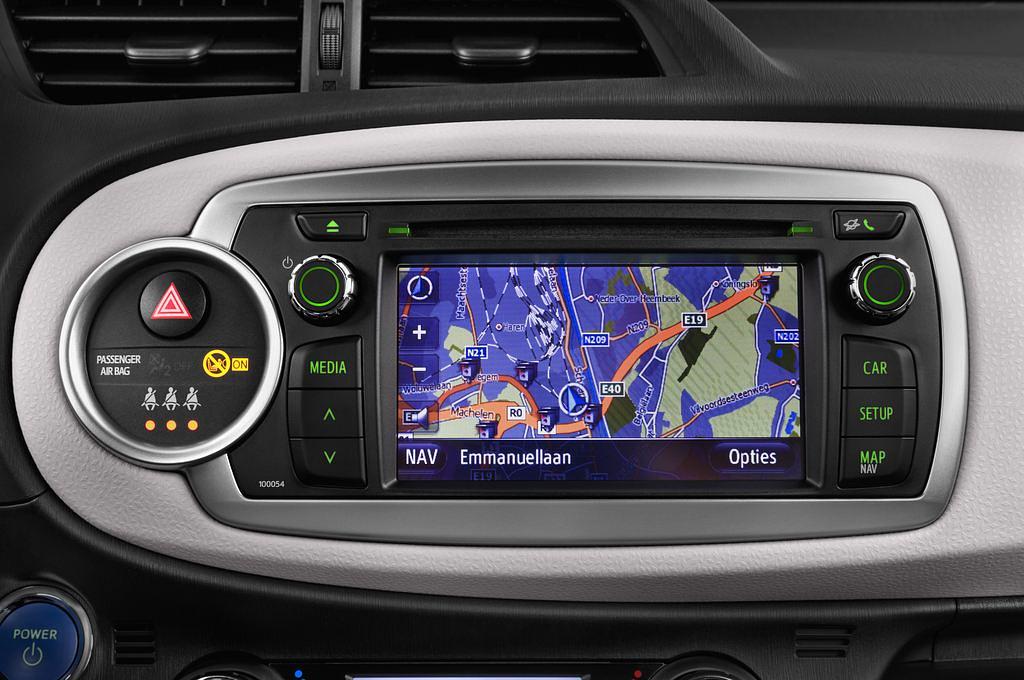 Toyota Yaris (Baujahr 2012) Club 5 Türen Radio und Infotainmentsystem