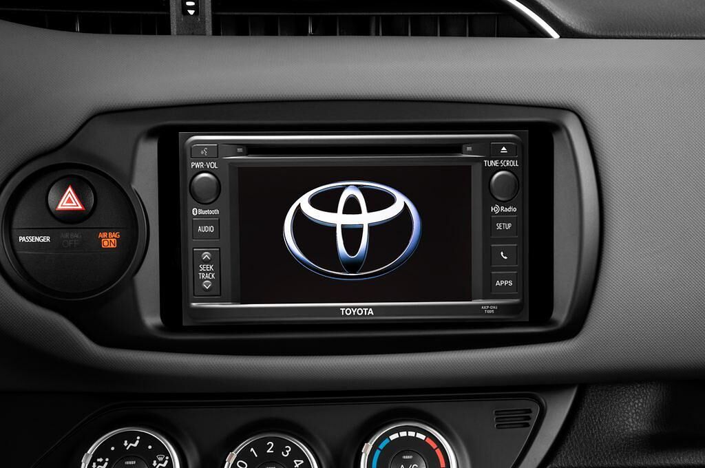 Toyota Yaris (Baujahr 2014) - 5 Türen Radio und Infotainmentsystem