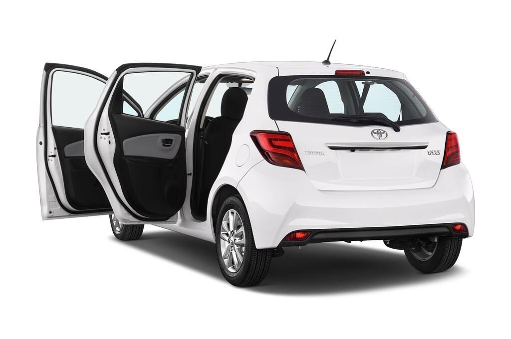 Toyota Yaris (Baujahr 2015) Club 5 Türen Tür geöffnet