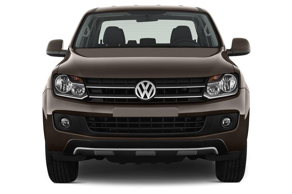 Volkswagen Amarok (Baujahr 2012) Trendline 4 Türen Frontansicht