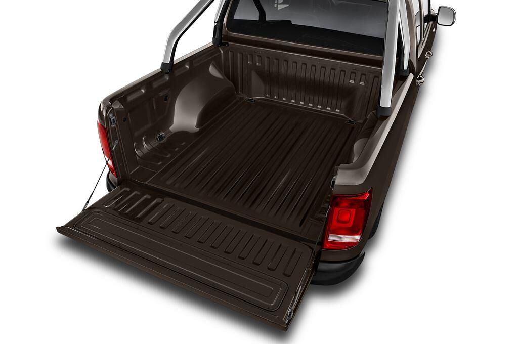 Volkswagen Amarok (Baujahr 2012) Trendline 4 Türen Kofferraum