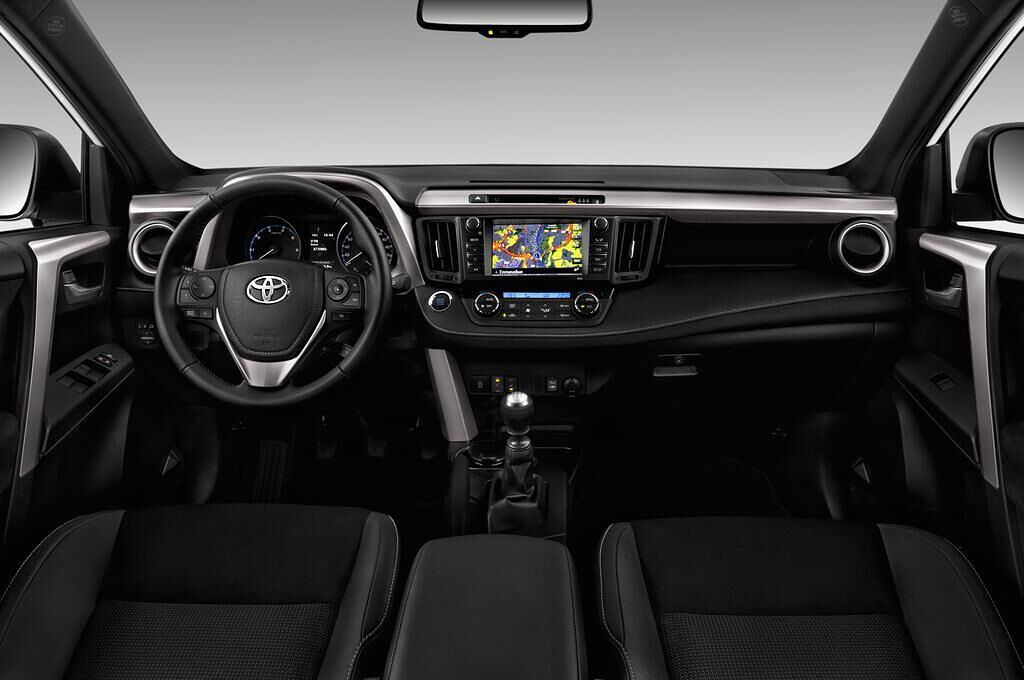 Toyota RAV4 (Baujahr 2016) Edition 5 Türen Cockpit und Innenraum