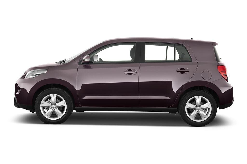 Toyota Urban Cruiser (Baujahr 2010) Town 5 Türen Seitenansicht