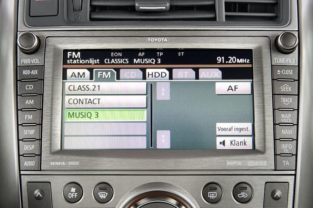 Toyota Verso (Baujahr 2010) Executive 5 Türen Radio und Infotainmentsystem