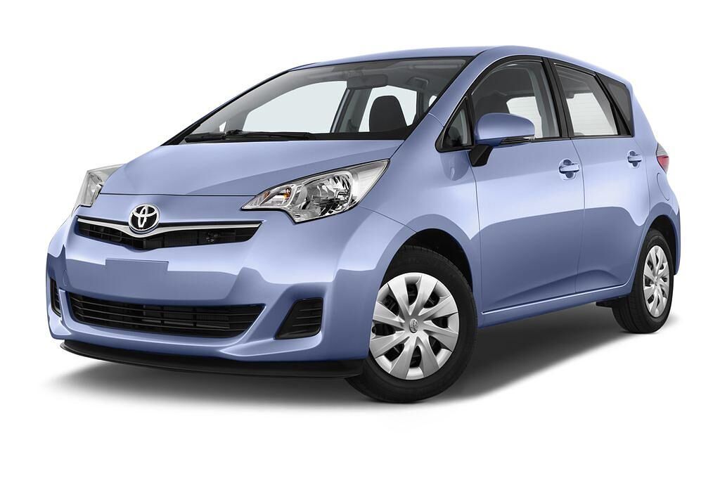 Toyota Verso-S (Baujahr 2011) - 5 Türen seitlich vorne mit Felge