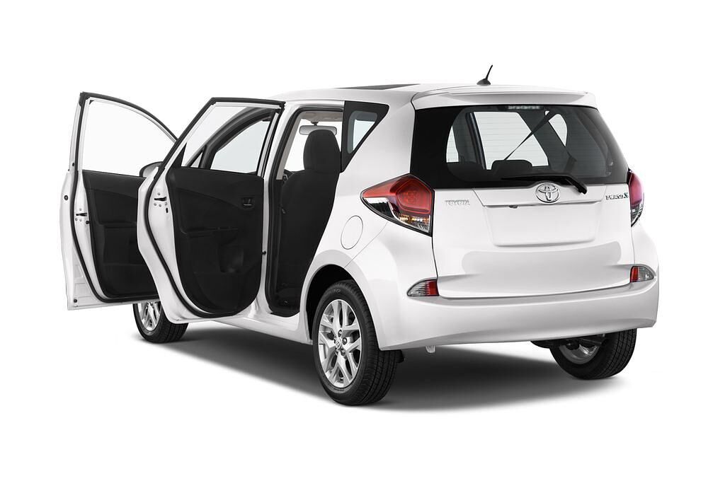 Toyota Verso-S (Baujahr 2014) 1,33-L-Dual-Vvt Club 5 Türen Tür geöffnet
