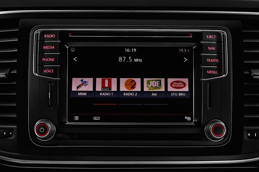 Volkswagen Beetle (Baujahr 2017) Dune 3 Türen Radio und Infotainmentsystem