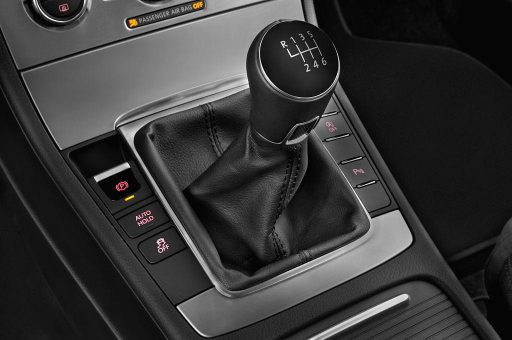 Volkswagen CC (Baujahr 2012) BlueMotion Technology 4 Türen Schalthebel