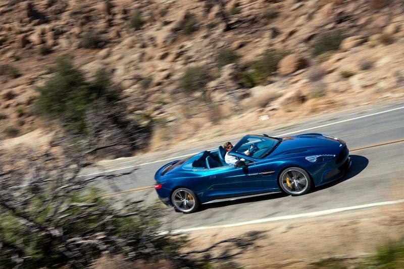 295 km/h ist er schnell.