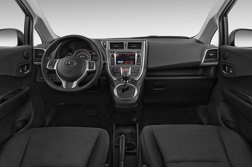 Subaru Trezia (Baujahr 2012) Comfort 5 Türen Cockpit und Innenraum