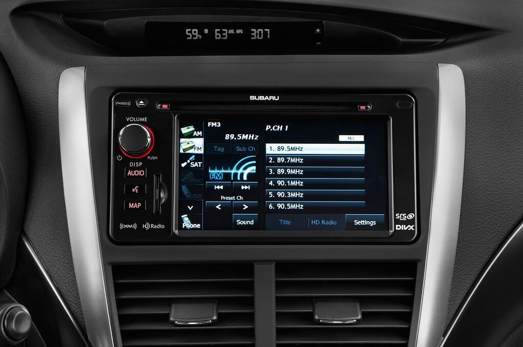 Subaru WRX STI (Baujahr 2013) Sport 4 Türen Radio und Infotainmentsystem