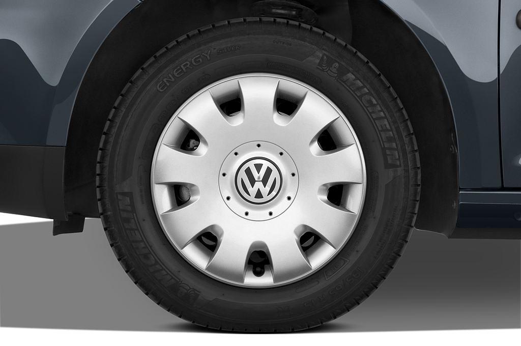 Volkswagen Caddy Life (Baujahr 2009) TDI 5 Türen Reifen und Felge