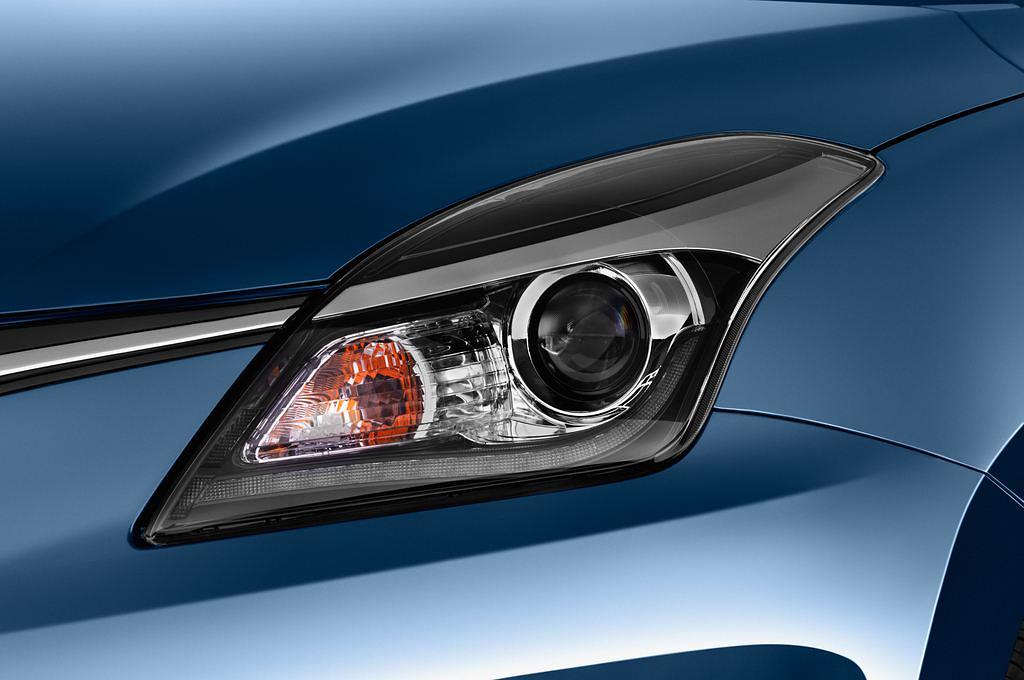 Suzuki Baleno (Baujahr 2016) Club 5 Türen Scheinwerfer