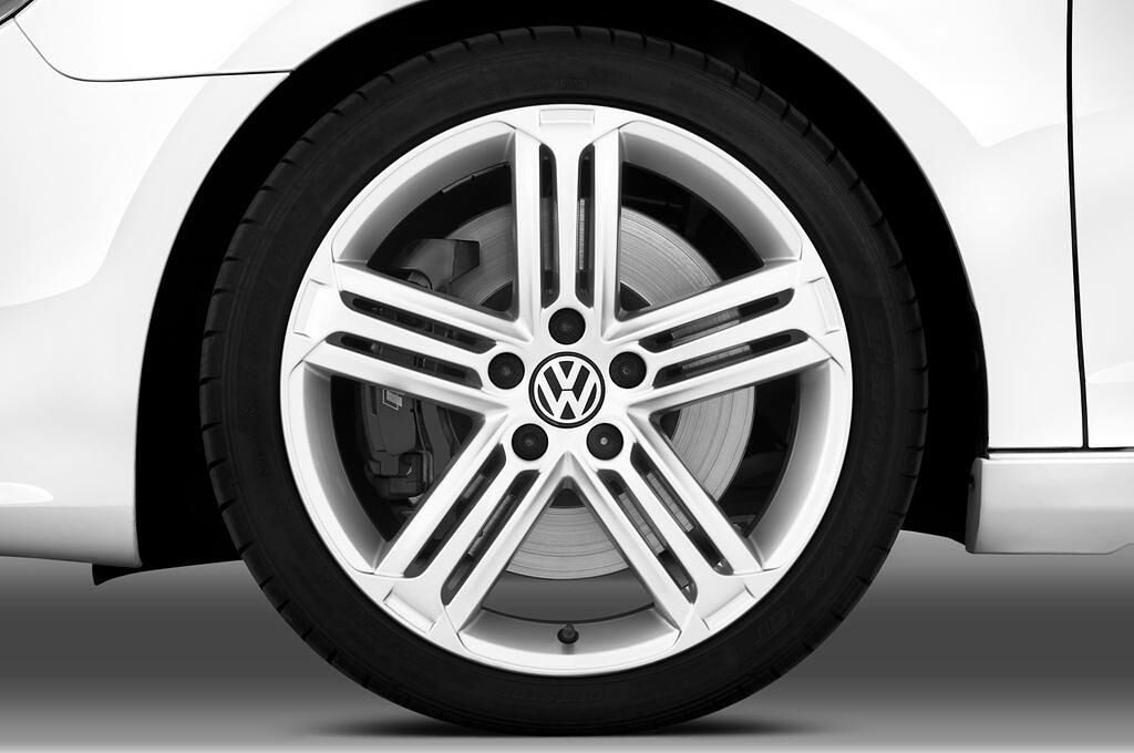 Volkswagen Golf (Baujahr 2011) R 5 Türen Reifen und Felge