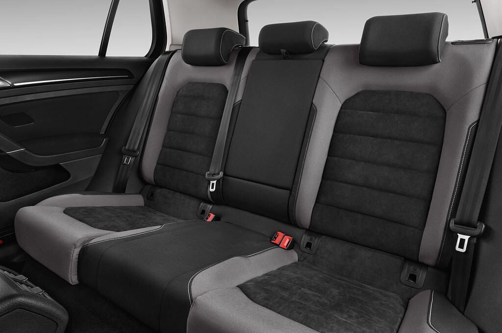 Volkswagen Golf (Baujahr 2013) Highline 5 Türen Rücksitze